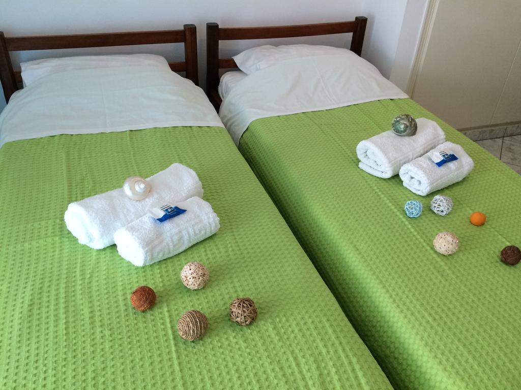 Paros Rooms Dora Kamer foto