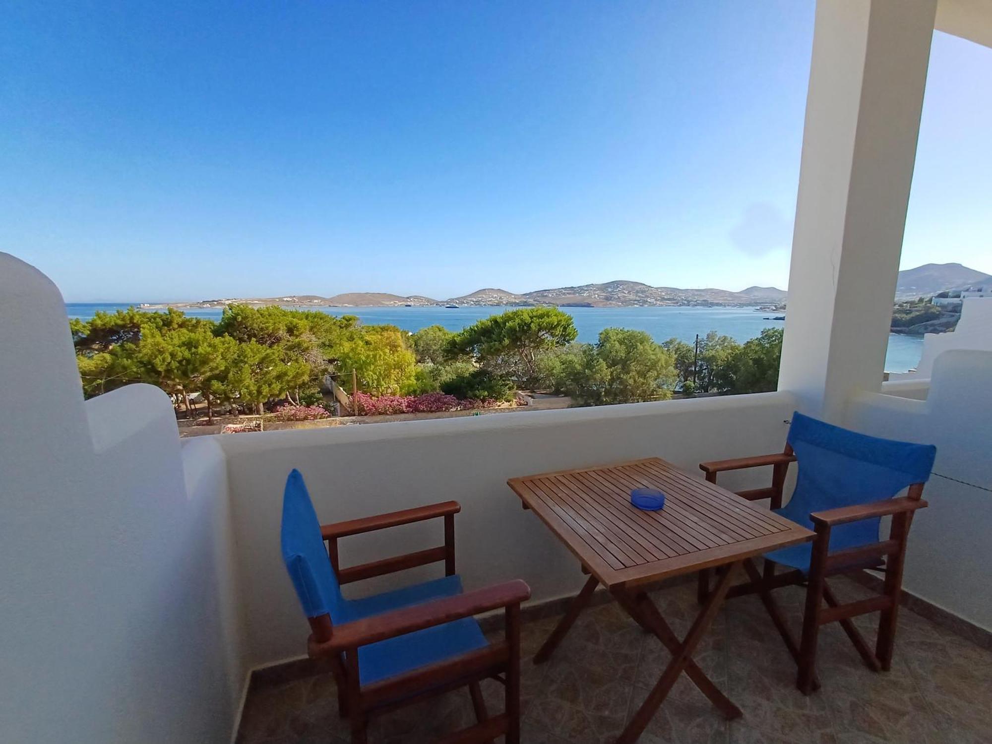 Paros Rooms Dora Buitenkant foto