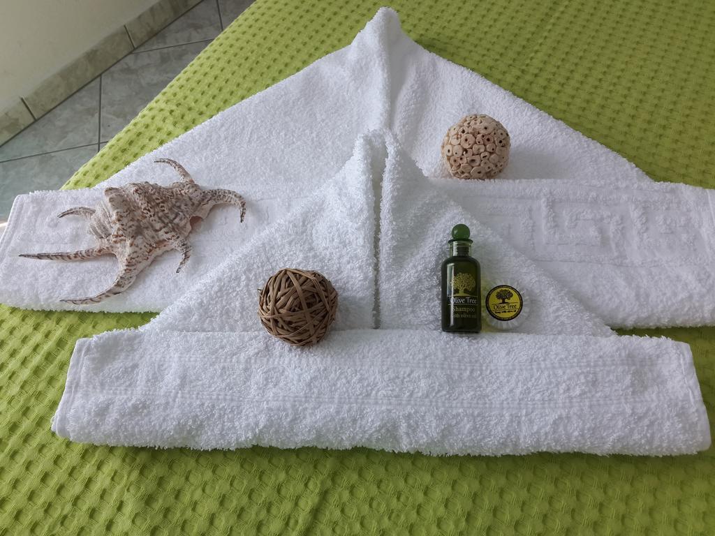 Paros Rooms Dora Buitenkant foto