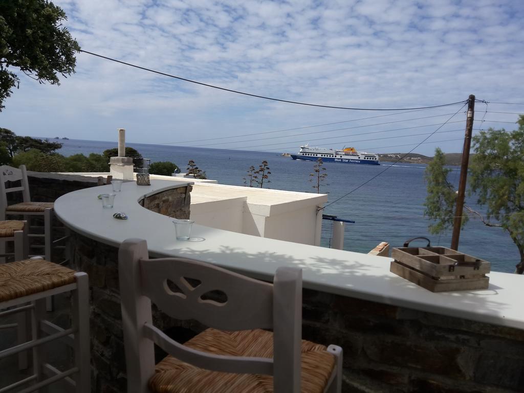 Paros Rooms Dora Buitenkant foto